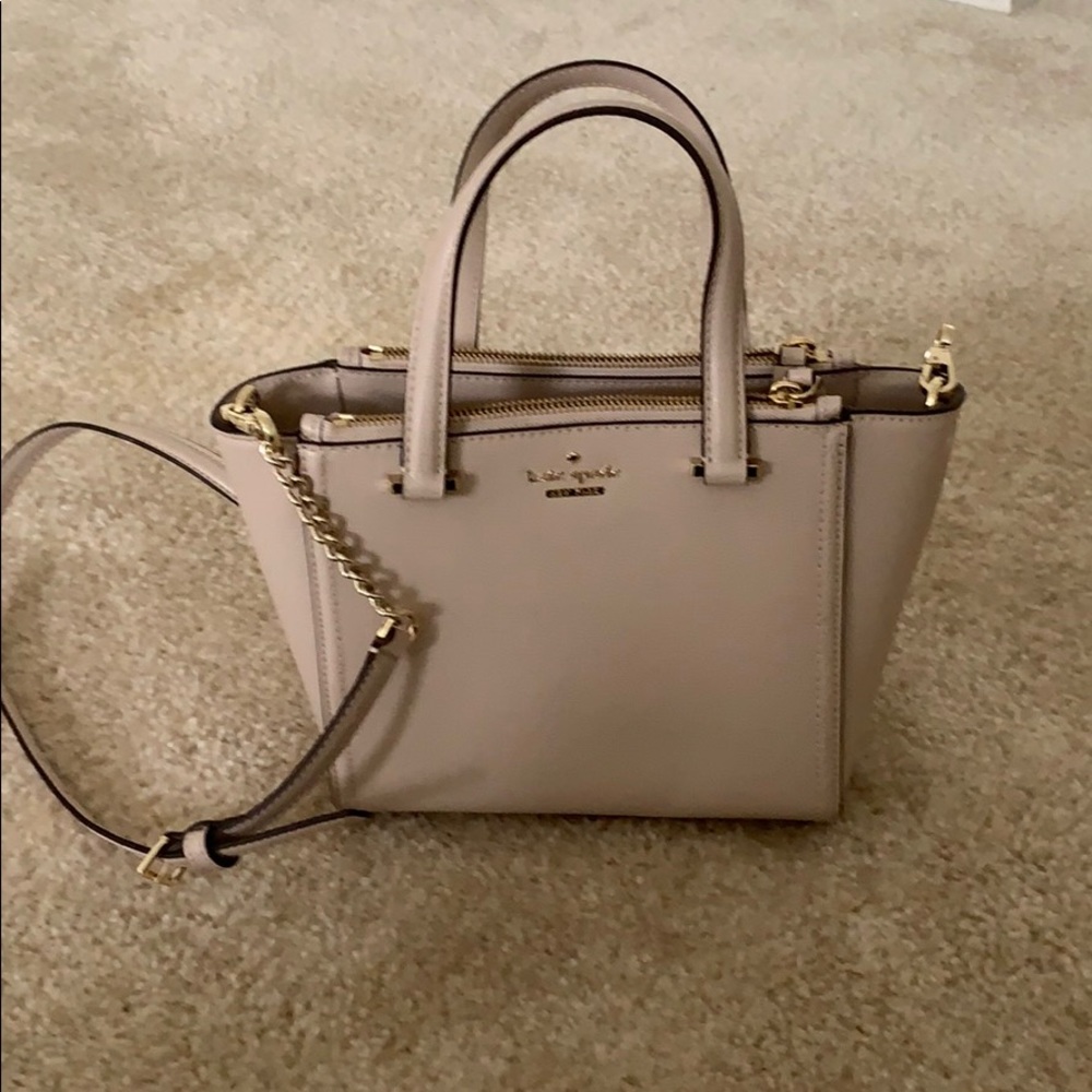 ♠️Brand new authentic Kate Spade crossbody♠️